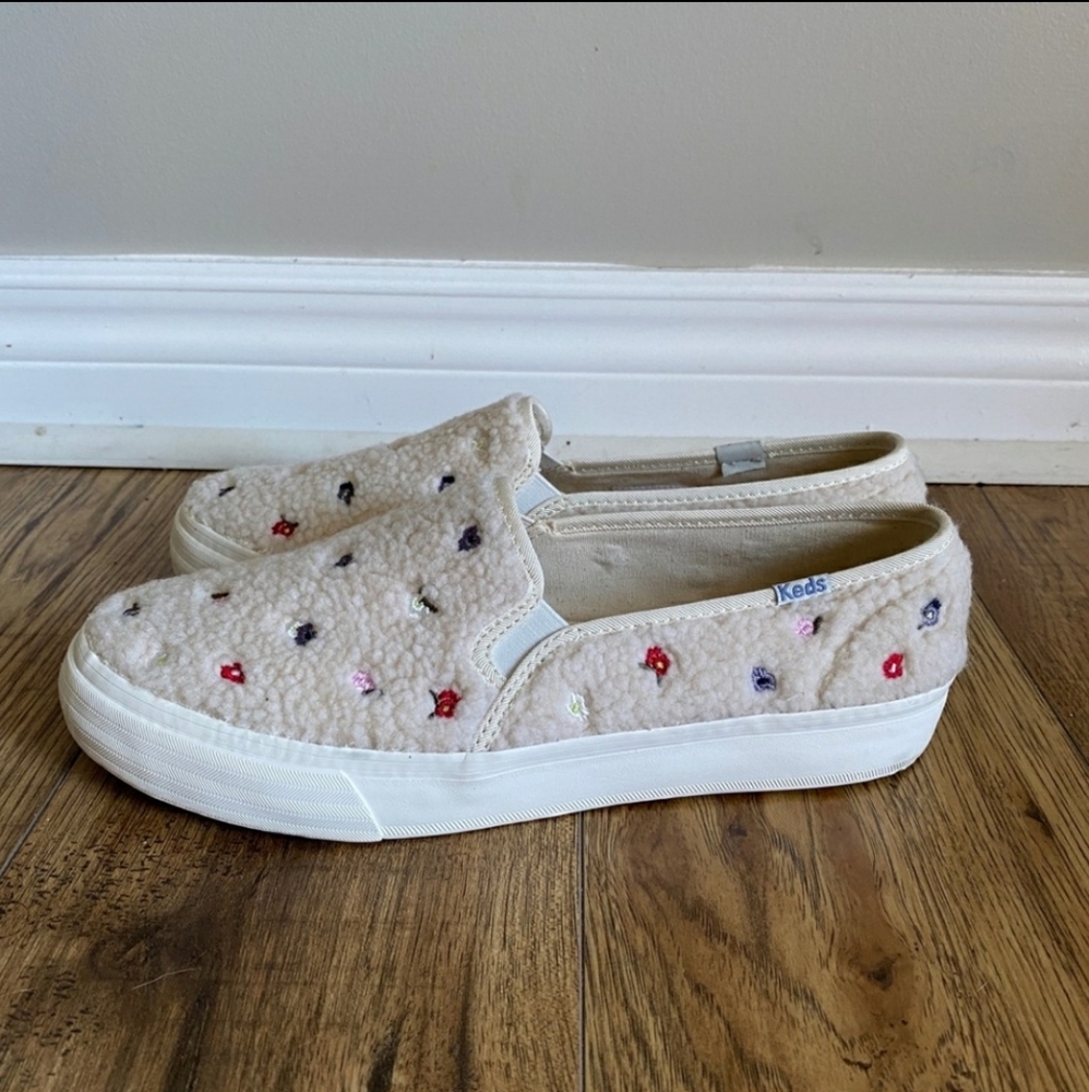 Floral Shepra Keds